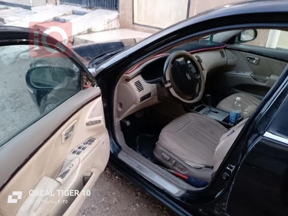 هيونداي أزيرا